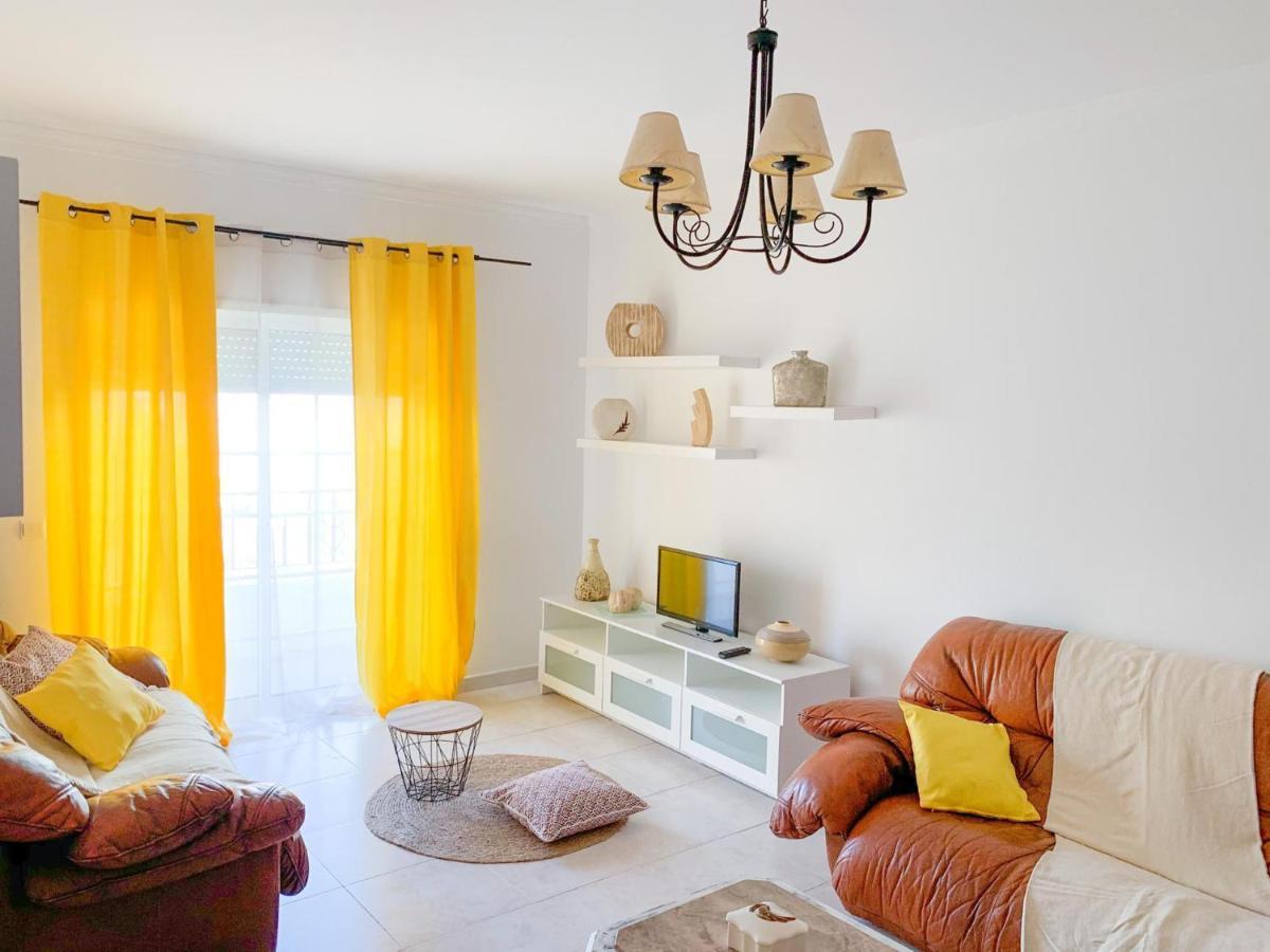 Apartamento T2 Carvoeiro-Lagoa Precos Acessiveis Apartment Exterior photo