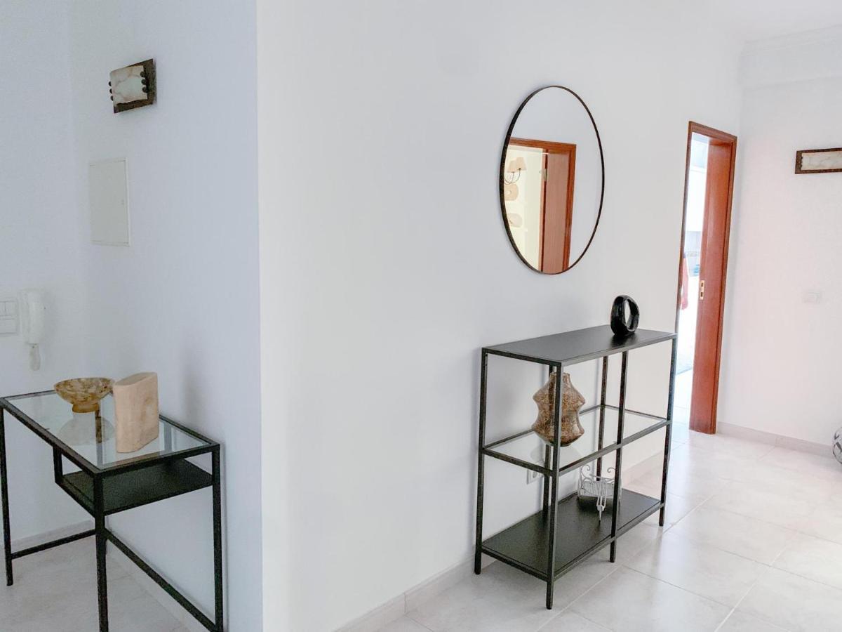 Apartamento T2 Carvoeiro-Lagoa Precos Acessiveis Apartment Exterior photo
