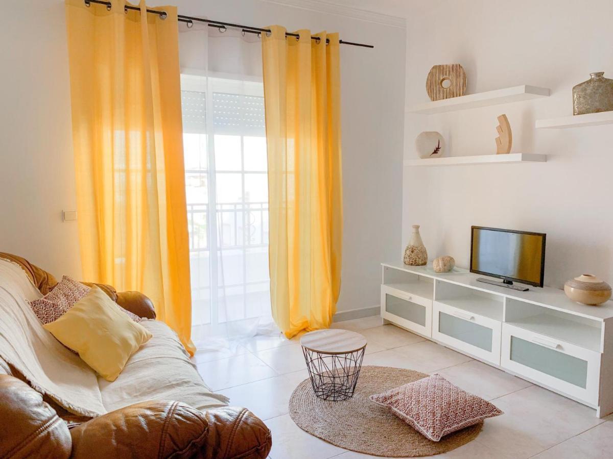 Apartamento T2 Carvoeiro-Lagoa Precos Acessiveis Apartment Exterior photo