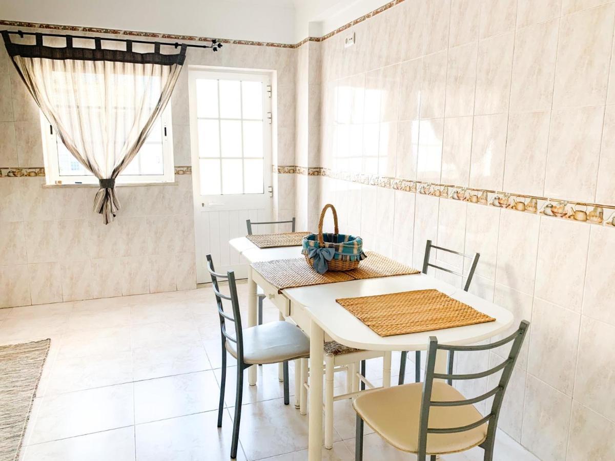 Apartamento T2 Carvoeiro-Lagoa Precos Acessiveis Apartment Exterior photo